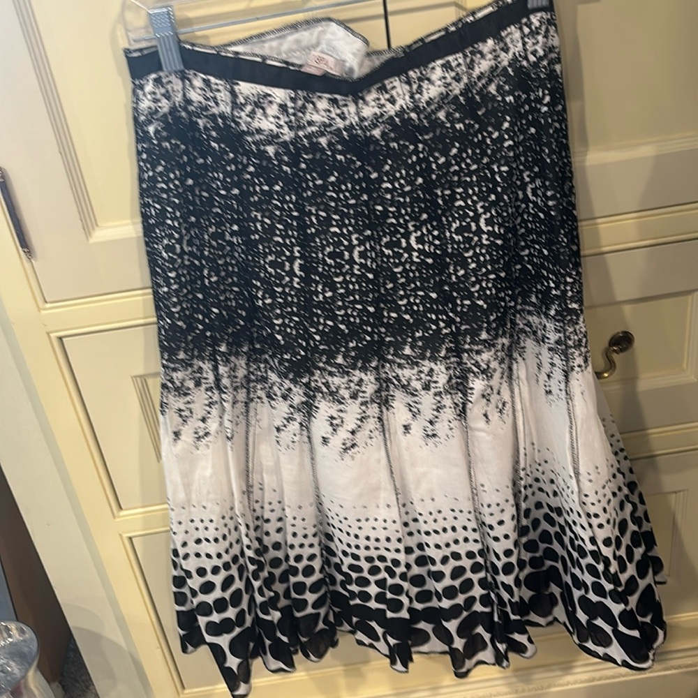 Roz & Ali cotton black and white polka dots skirt‎